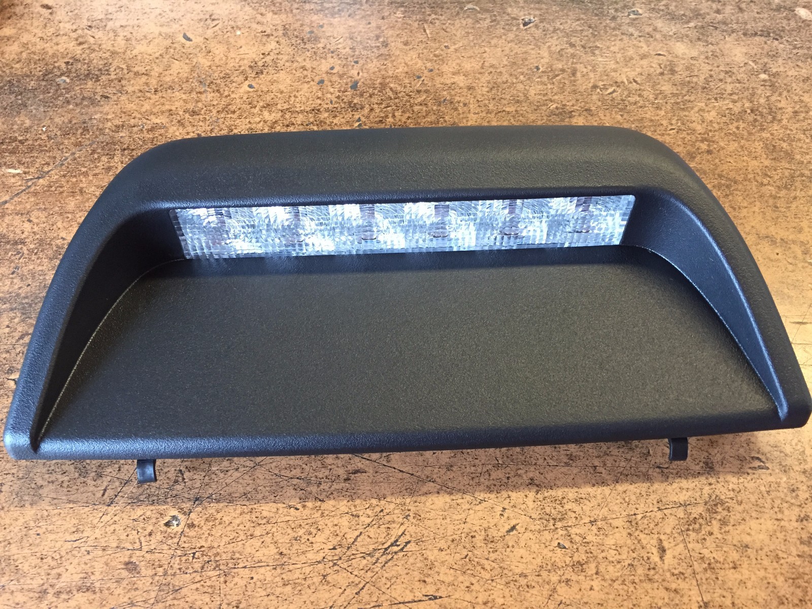 NEW OEM NISSAN MAXIMA 2009-2014 THIRD BRAKE LIGHT / HIGH MOUNT 