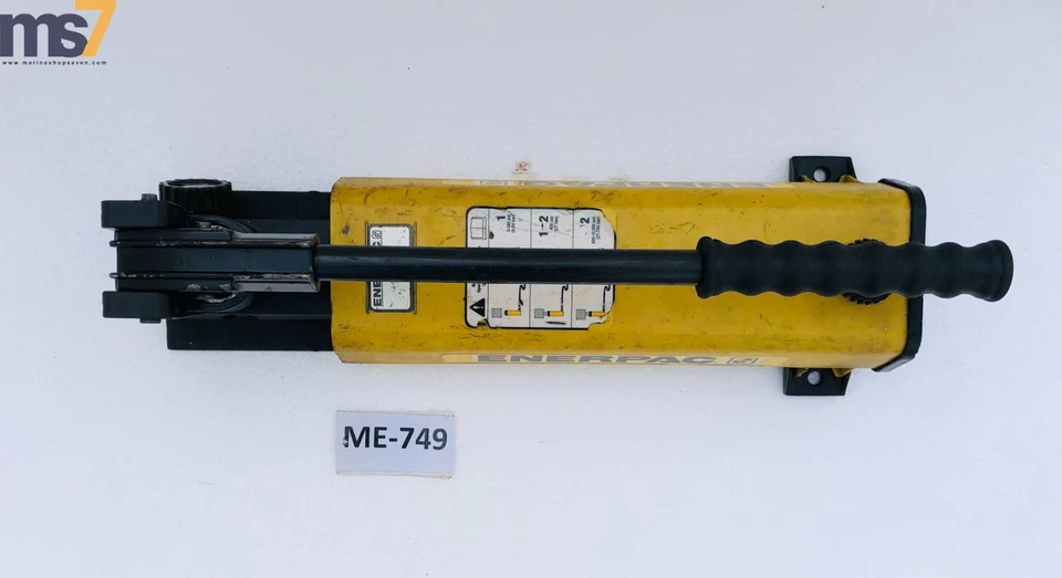 ENERPAC P802 HYDRAULIC HAND PUMP 2-SPEED 700 BAR/10,000 PSI - Image 2 of 4