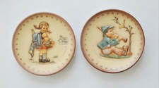 2x M.J. Hummel Goebel Mini Sammelteller Hum 979 & 980 OVP 8 cm