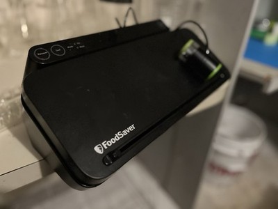 FoodSaver Electric Vacuum Sealer Black Moist/Dry, Seal-Only w/ Handheld