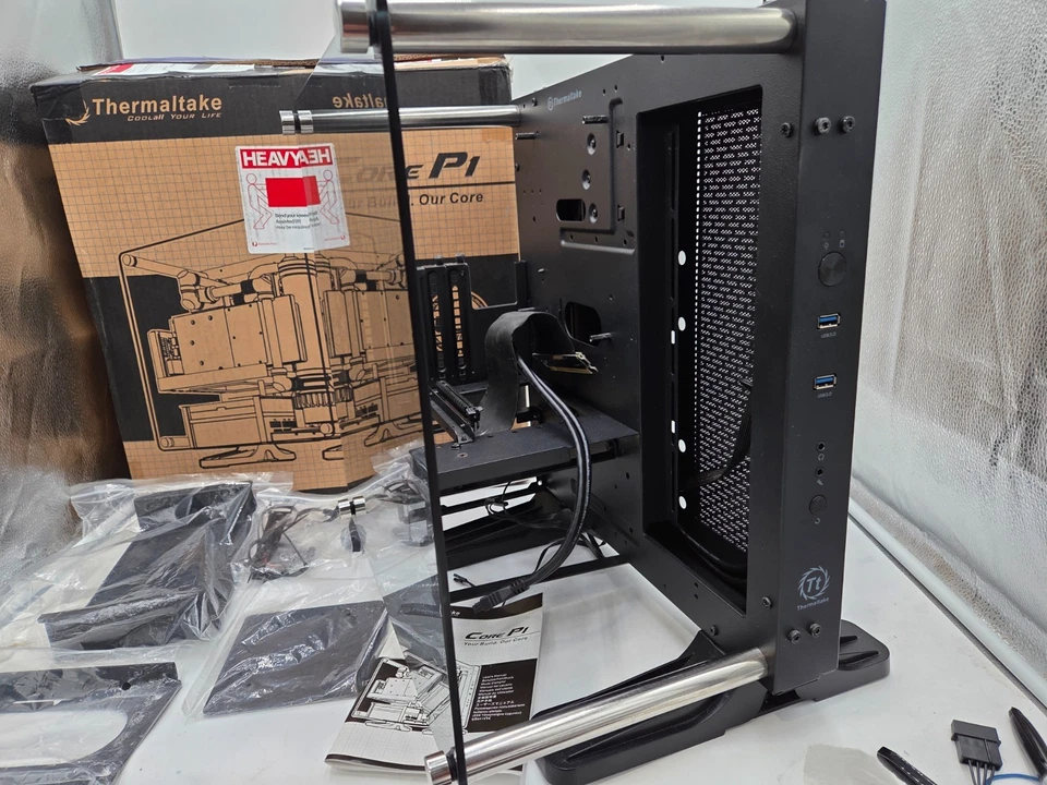 Thermaltake Core P1 Tempered Glass Edition Mini ITX Open Frame Case In Box - Image 4 of 4