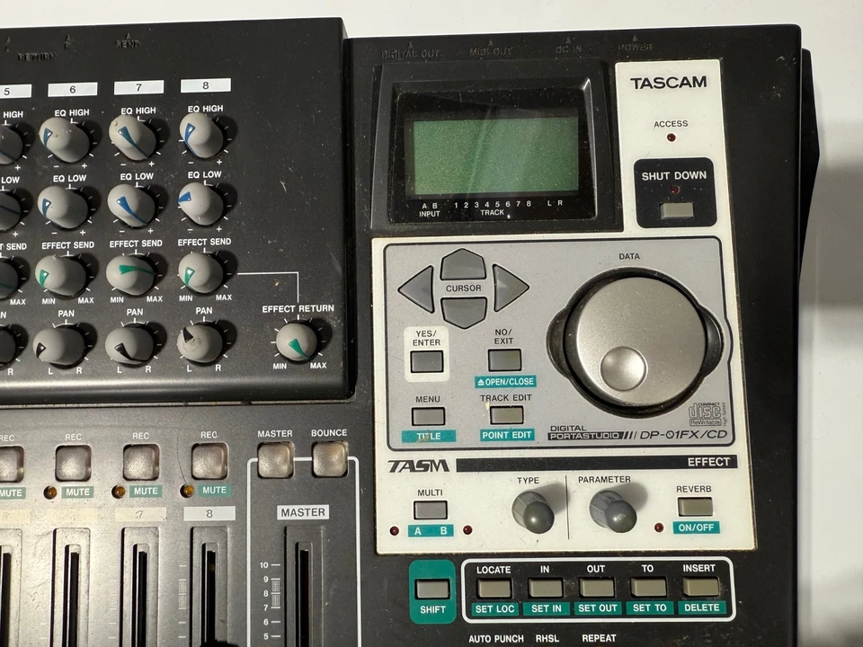 TASCAM TASM Digital Portastudio DP-01FX/CD - Image 3 of 4