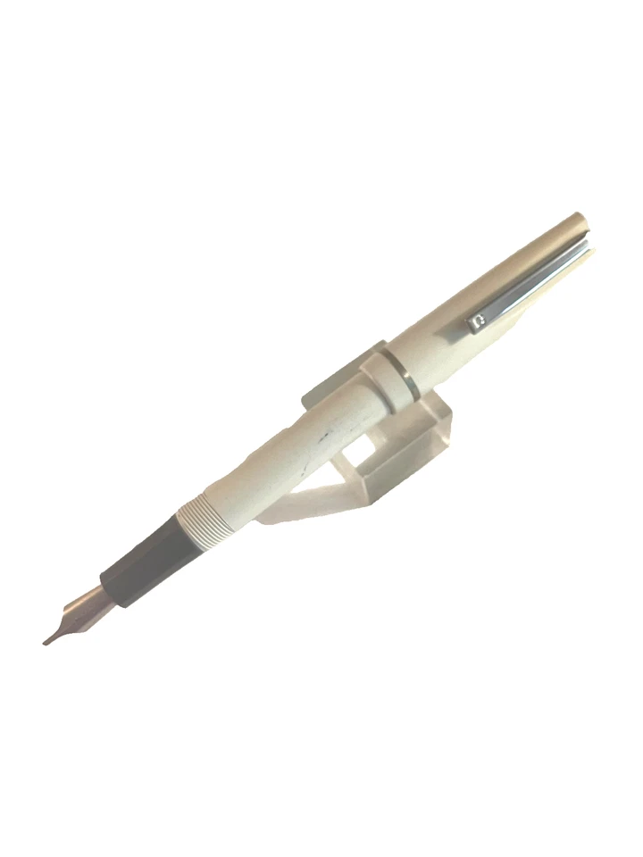 Pluma Estilográfica Osmiroid 65 Blanca con Plumín de Música de Acero Relleno Apretador.  ¡BONITO!! Foto 4 de 4