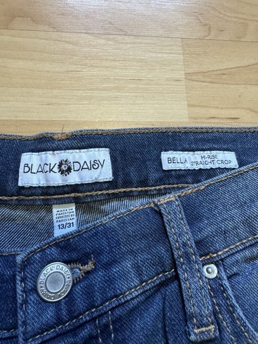 Schwarze Gänseblümchen Größe 13/31 Bella kurze Damenjeans hoher Bund gerade abgeschnittene Beine - Bild 2 von 9