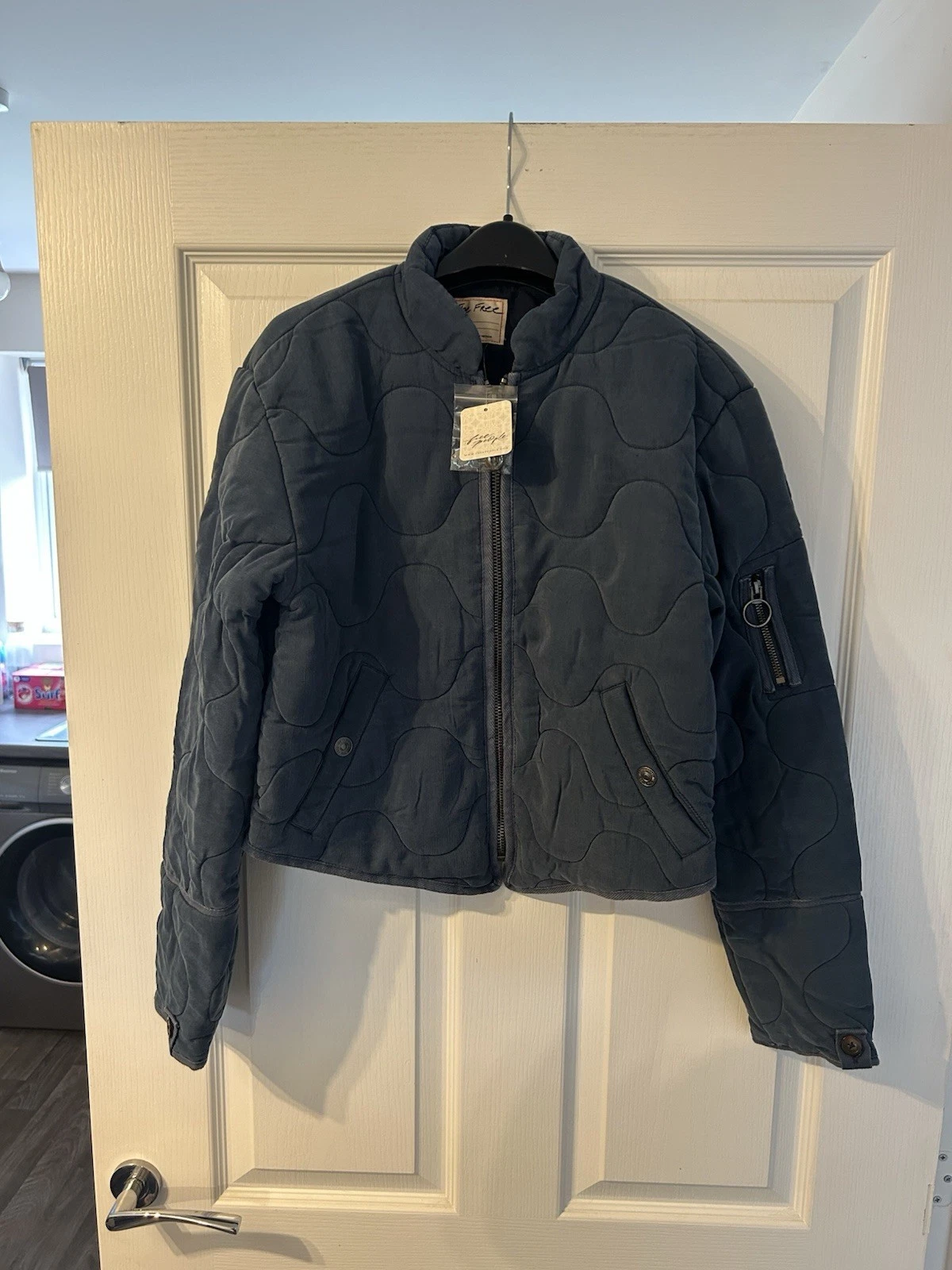 Free People Aura Liner Jacket, Size XS
Opens in a new window or tab