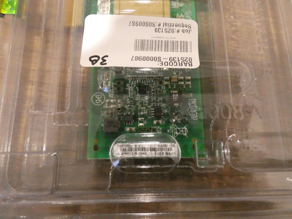 New in Box QLE2562 DELL 0MFP5T QLOGIC DUAL PORT 8GB Fiber Channel HBA - Image 4 of 4