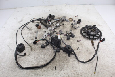 05-06 KAWASAKI NINJA ZX6R ZX636 PARTS AND HARDWARE LOT | eBay