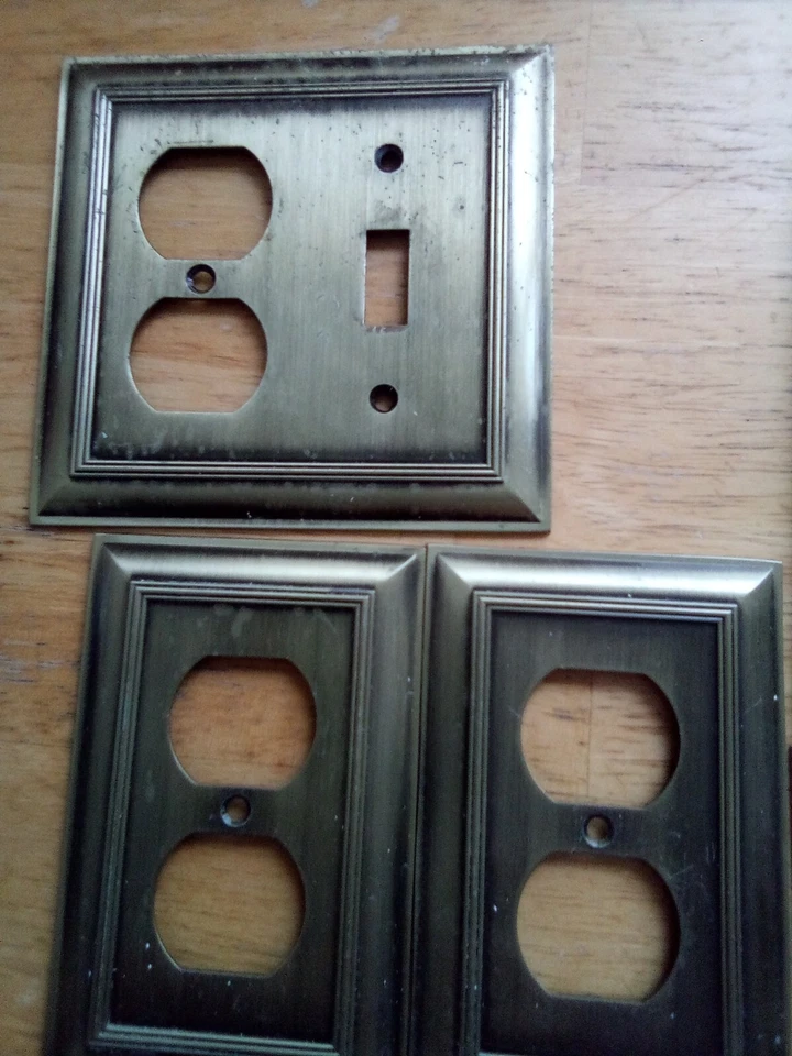 Fundas de salida de bronce y variedad 5 incluidas Foto 2 de 3