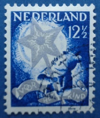 Pays-Bas oblitéré, n°262, 12 1/2c, Au profit des œuvres pour l'enfance, 1933 - Photo 1/2