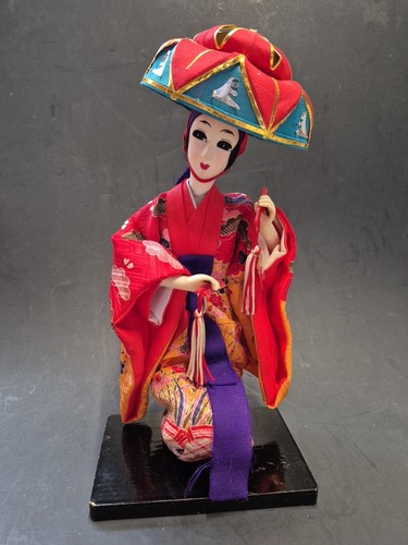 Vintage? Japanische Puppe 10 Zoll Ryukyu Doll Yotsubaki Okinawa