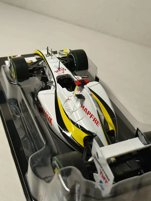 1:24 Brawn BGP 001 - Jenson Button 2009 - Immagine 2 di 4