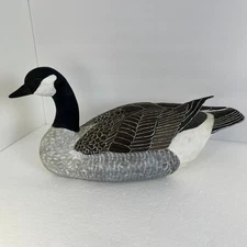 Vintage Canada Goose Decoy 1987 Tracy Hyder Hand Painted Wood Carving