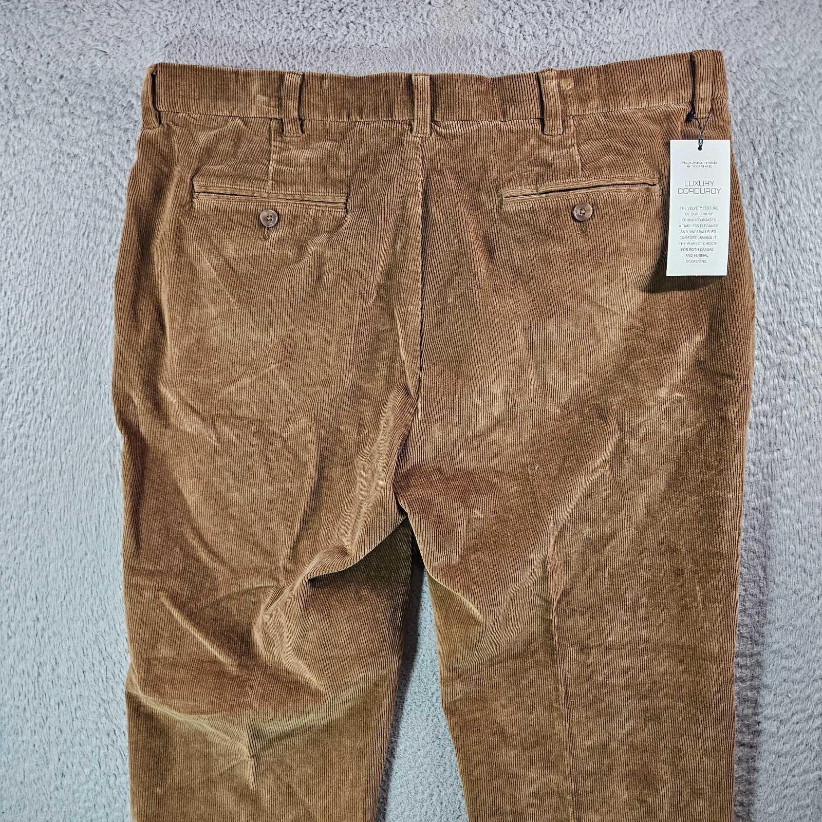 NEW Roundtree & Yorke Corduroy Pants Men 40 x 30 Flat Front Stretch Classic Tan