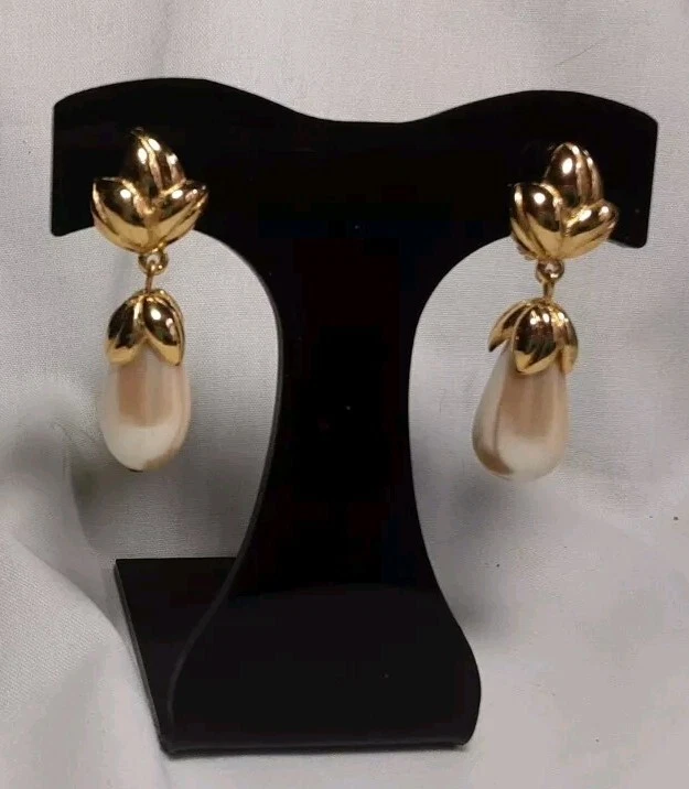 Pendiente Tono Dorado Blanco Lágrima Imitación Perla Firmado Givenchy Comodidad Clip Novia  Foto 4 de 4