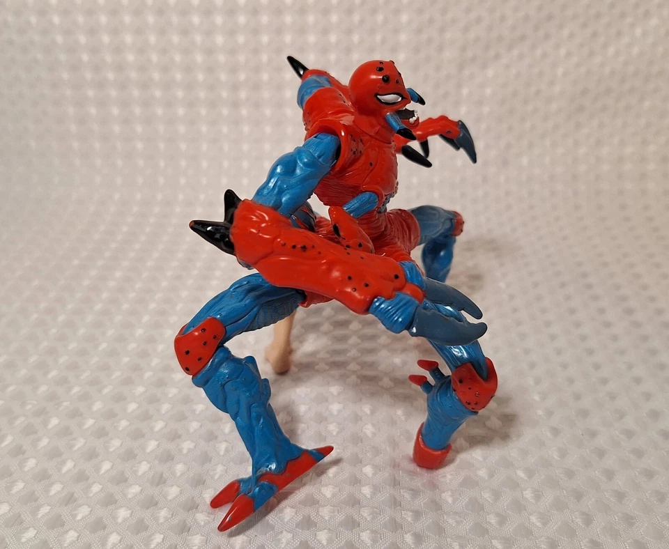Boneco de ação 1997 Toy Biz Marvel Spider Man Web Trap Monster Mutant 5,5" - Imagem 4 de 4