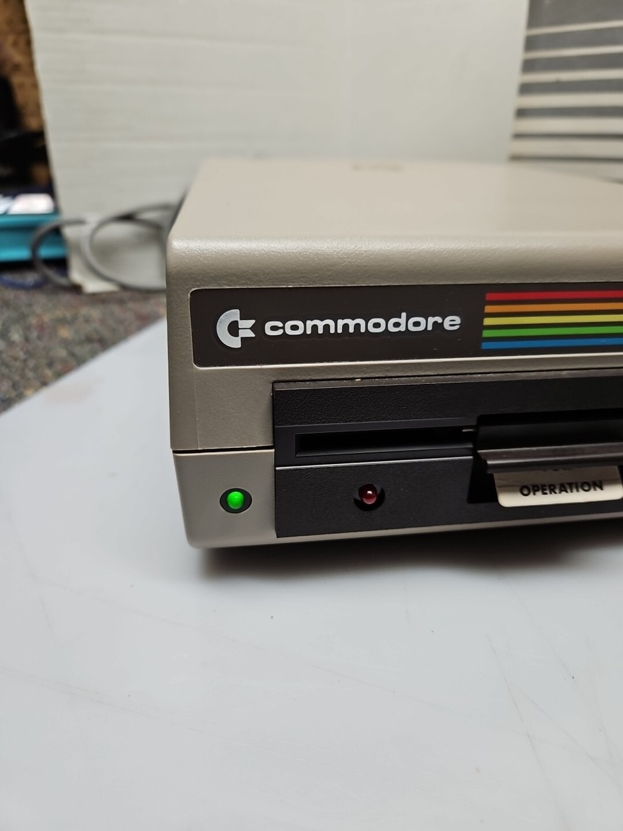 Commodore 大皿タイムセール Commodore 64 1541 Collection | eBay