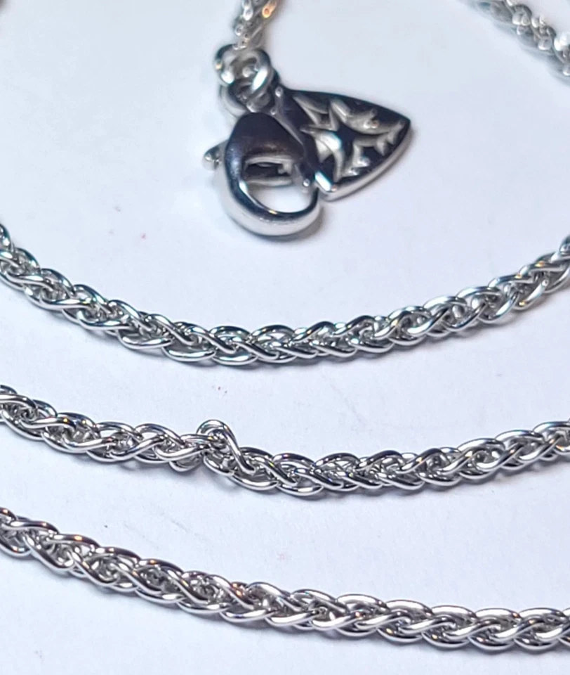 18k White Gold Stephen Webster Chain 17" 5.8g 18 Karat Spiga Wheat *Small Flaw* - Image 2 of 4