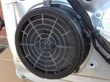 AUDI TT TTS TTRS MK2 T&Uuml;R LAUTSPRECHER VORNE BASS 2004-2015 8J0035412A