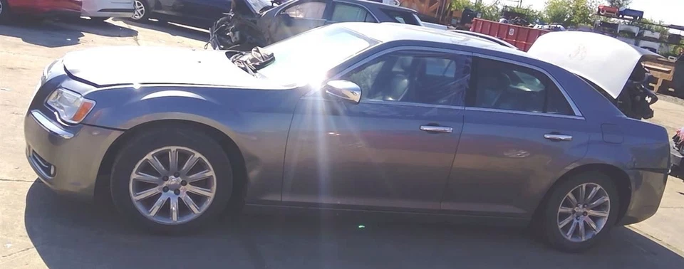 11 2012 13 14-20 Dodge Journey Passenger RH Sun Visor in Black w/ Illumination Foto 4 de 4