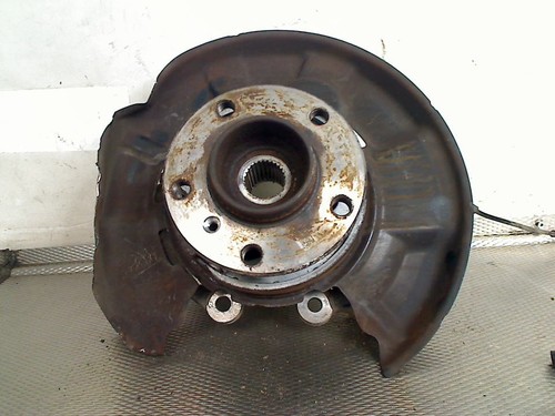 ACHSSCHENKEL RECHTS HINTEN STUB AXLE RIGHT REAR BMW 1 serie (F20) 2018