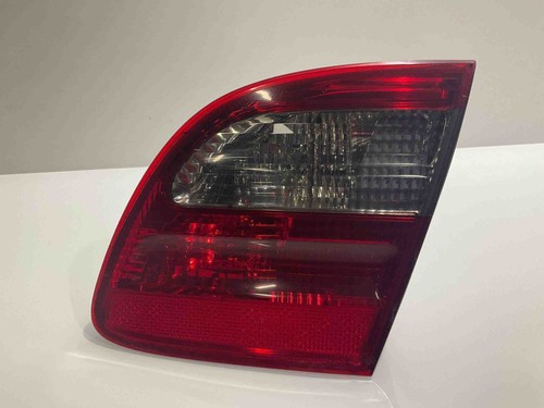 MERCEDES-BENZ E W211 Heckklappenleuchte rechts A2118203064 3.00 Diesel 28268394