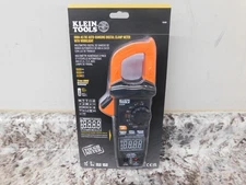 Klein Tools CL810 600A AC/DC Auto-Ranging Digital Pro Clamp Meter with Worklight
