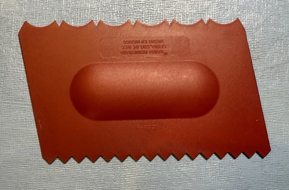 Aparato de cocina decorador de pasteles Tupperware #1558 rojo (A) Foto 2 de 3