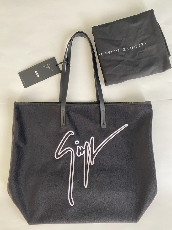 NWT! Giuseppe Zanotti Black tote Logo Flannel Handbag Made In Italy Org 750$ - Image 4 of 4