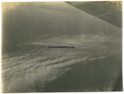Orig. Foto USAAF Flugzeug B-17 Bomber Luftangriff über LINZ Österreich 1945
