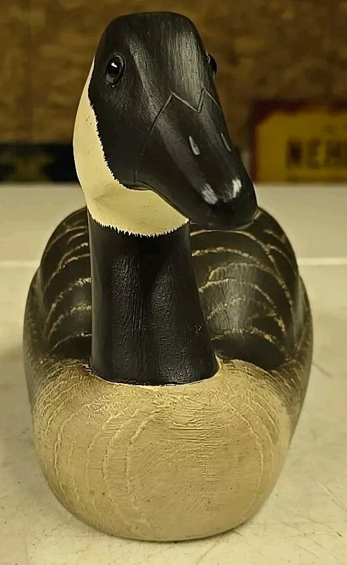 Vintage 13.5" Ethan Allen 1986 Canada Goose Decoy Signed Sara Heikey - Image 4 of 4