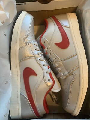 Nike Air Jordan 1 Low PRM Size 8.5 Metallic Silver 