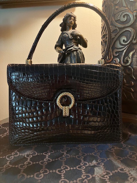 VINTAGE GUCCI CROCODILE TOP HANDLE BAG Circa 1950's | eBay VINTAGE GUCCI CROCODILE TOP HANDLE BAG Circa 1950's | eBay