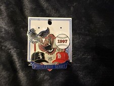 ST LOUIS CARDINALS & CHICAGO WHITE SOX 1997 INTERLEAGUE SERIES HAT LAPEL PIN 