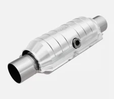 MagnaFlow 51355 Univ 2.25in Inlet/Outlet Center/Center Round Catalytic Converter