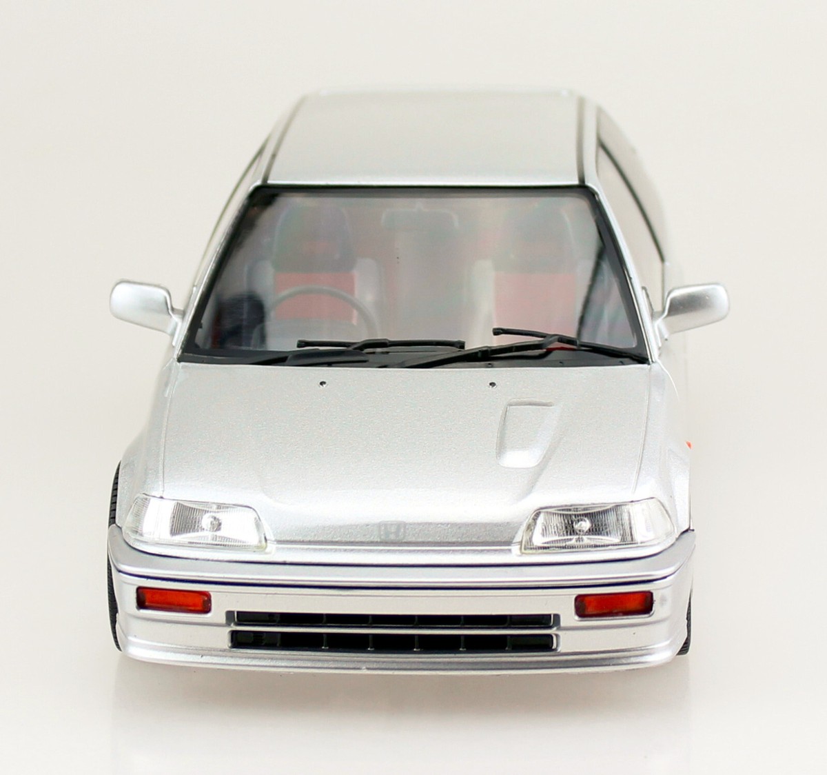 Honda Civic ef3 si 1987 silber 1:18 Triple 9 von IXO Honda Civic ef3 si 1987 silber 1:18 Triple 9 von IXO