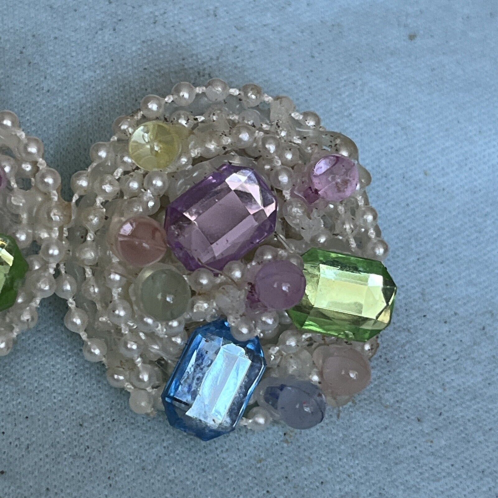 Vtg Earrings Large Clip Rhinestone Beaded Jewelry… - image 4