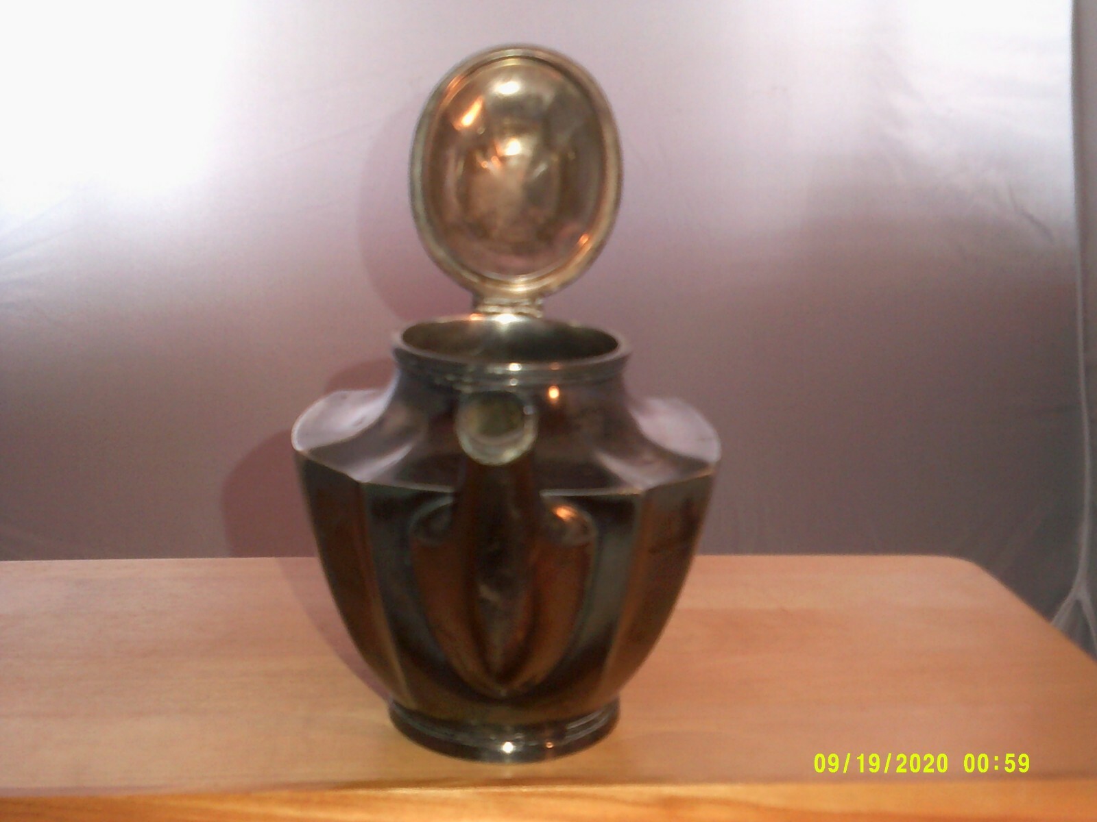 Antique WALLACE BROS. SILVER Co. Silver Plate Coffee, Tea or Water