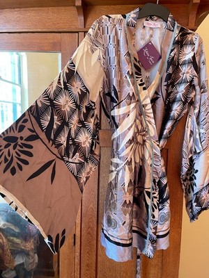 Lolita Jaca 100% silk Fabiana Kimono new with tags RRP 500+ AMAZING  
