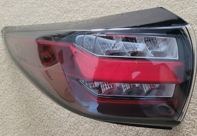 2019-24 Genuine Nissan Murano Left Rear LED Taillight OEM 265559UF0C Like New!!!