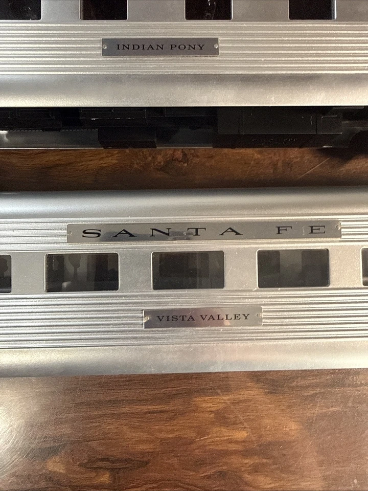 Лот из 4 серебряных автомобилей Vista Valley, Indian Point, Indian Falls в масштабе O K-line - Изображение 4 из 4