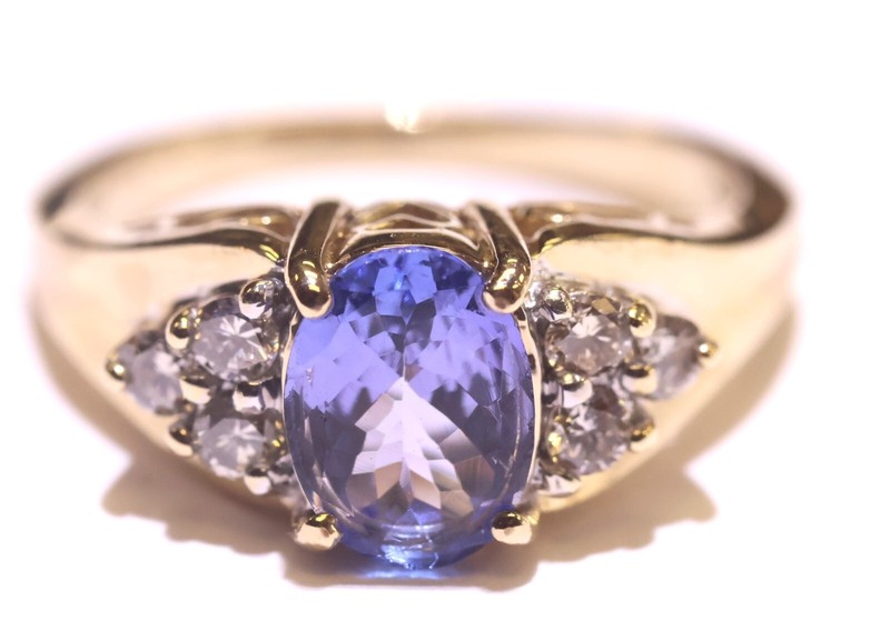 14k Yellow Gold Tanzanite Gem Diamond .18ct SI1 H Ring 4.1g Size 5.5