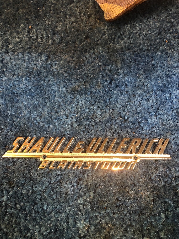 DEALER NAMEPLATE EMBLEM SHAULL & ULLERICH CHEVY BLAIRSTOWN IOWA CAMARO