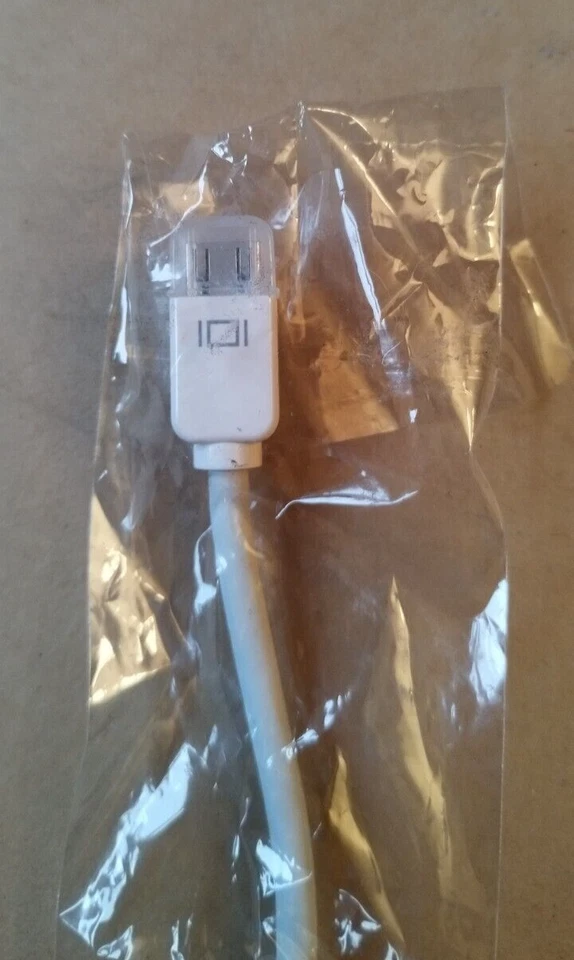 Apple Mini DVI to VGA Adapter UK - Image 3 of 4