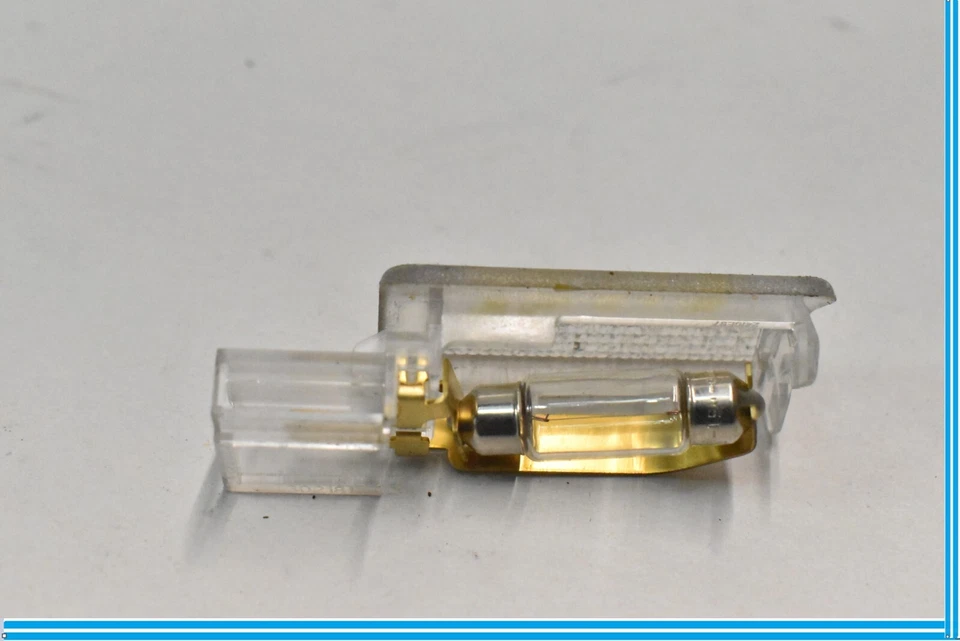 2006-2011 MERCEDES ML350 W164 REAR LEFT INTERIOR DOOR COURTESY LIGHT LAMP OEM - Image 4 of 4