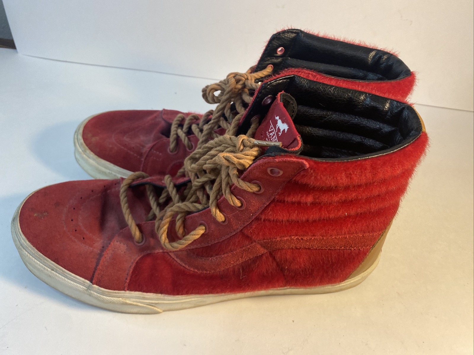 PONY Sneakers da uomo alte Vans Sk8 Anno del cavallo rosse e marroni taglia 12