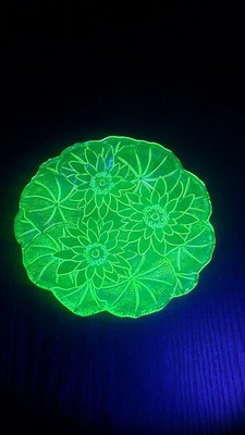 Uranium Indiana Glass Lilly Pons Plate 1930s