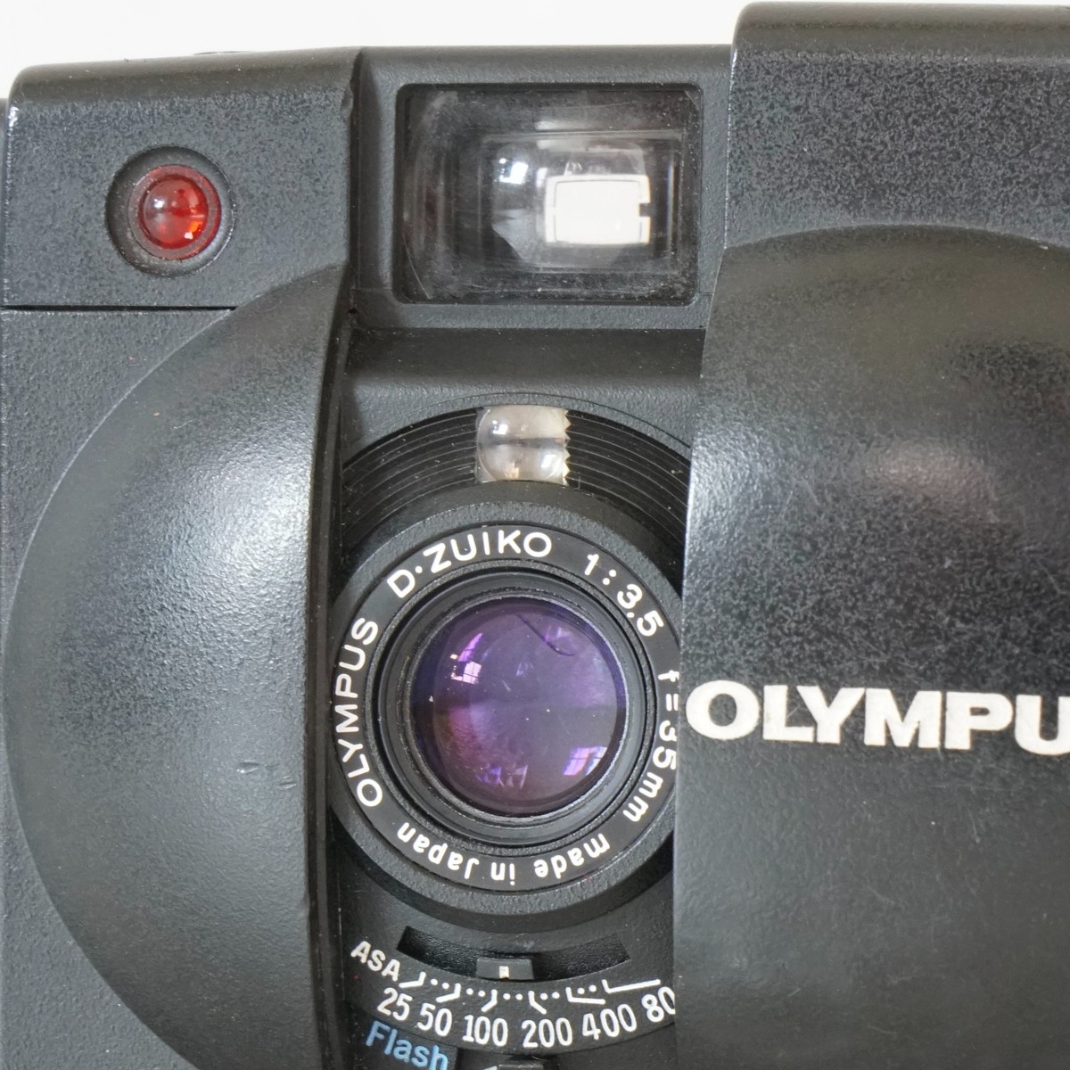 Olympus XA2 Point & Shoot 35mm Film Camera Zuiko 35mm F/3.5
