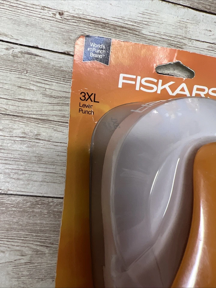 Lote de 7 punzones de papel artesanal Fiskars nuevos en paquete - plantillas (textura de papel) pequeños a 3XL Foto 3 de 4