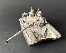 Collectible Forces of Valor Military Diecast 1/32 Scale Iraqi T-72