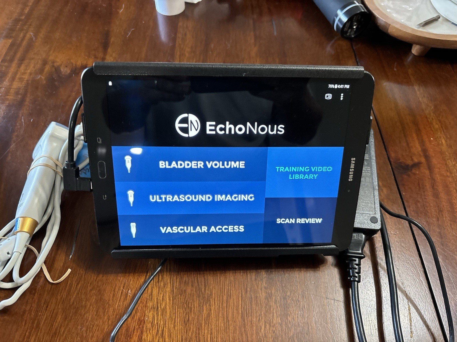 EchoNous Tablet Portatile Scanner Ultrasuoni Vescica + Sonde Vena Quantità